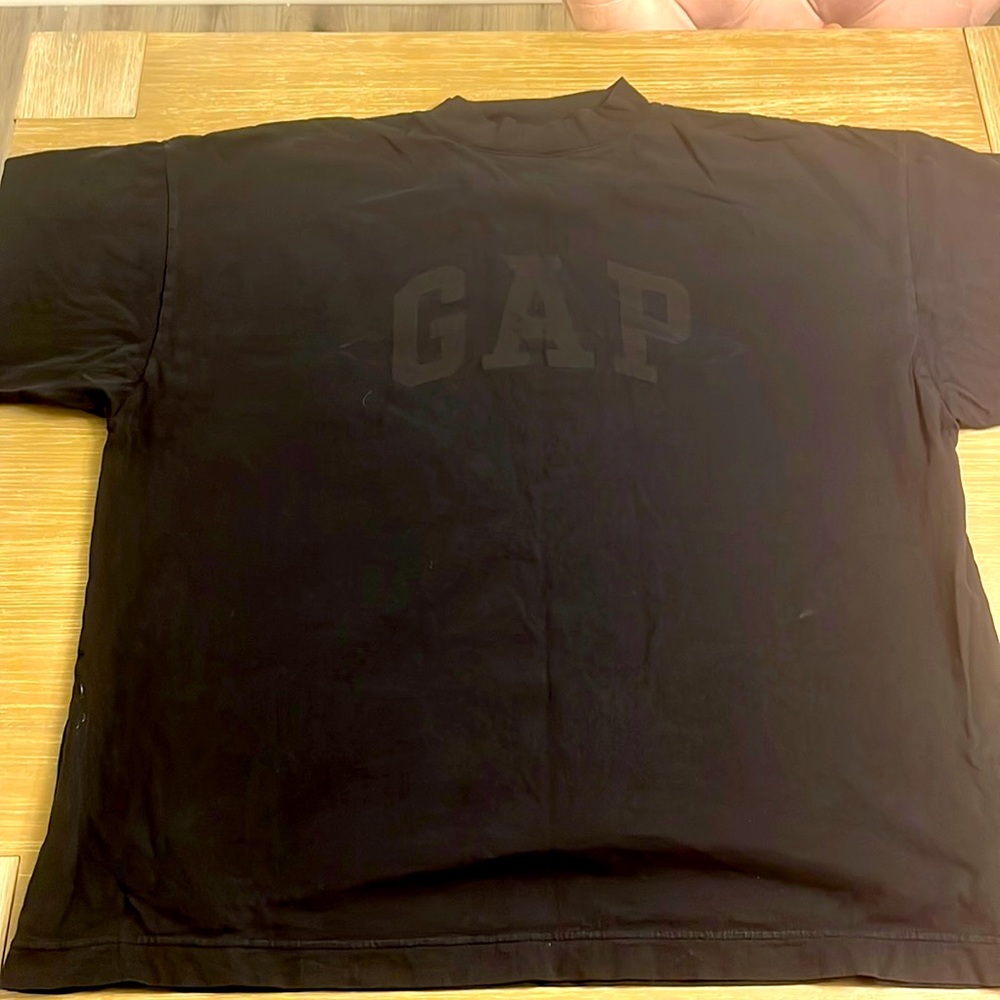 Yeezy x Gap 3/4 quarter tee- Small